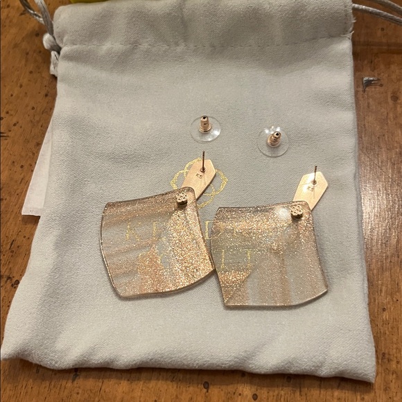 Kendra Scott Aislinn Dusted Gold Glass Pierced Drop Earrings EUC Retired 2018 - Picture 3 of 6